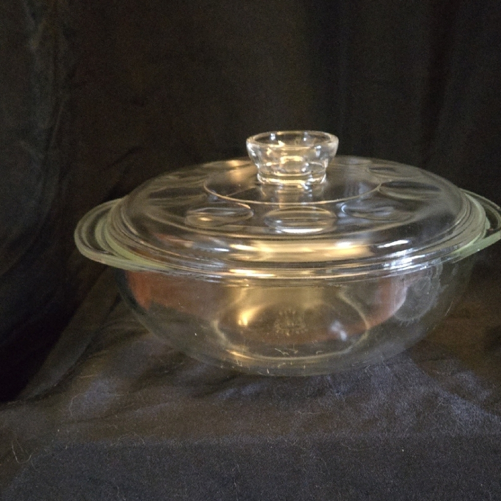 Pyrex Glass Casserole Dish with Lid